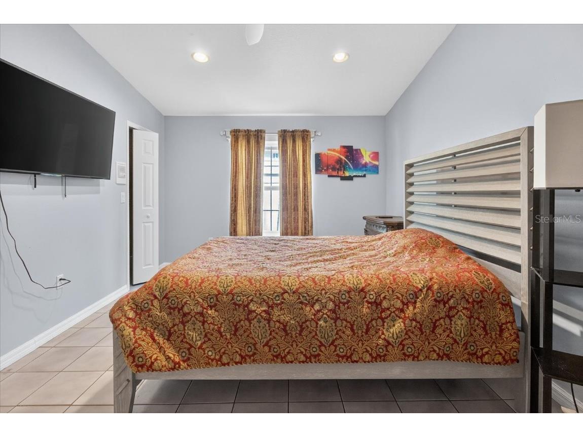 3238 Cullendale Drive Tampa FL 33618 TB8435911 image52