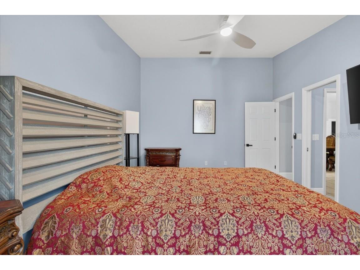 3238 Cullendale Drive Tampa FL 33618 TB8435911 image54