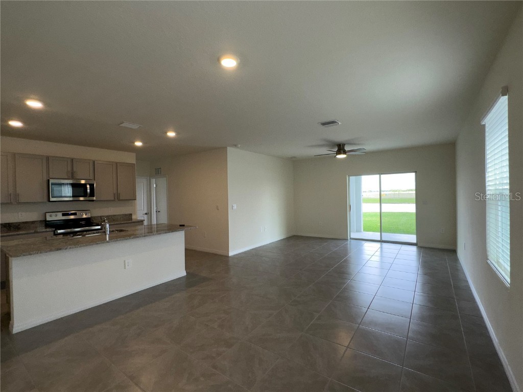 3238 Hilltop Circle Bradenton FL 34211 A4666703 image2