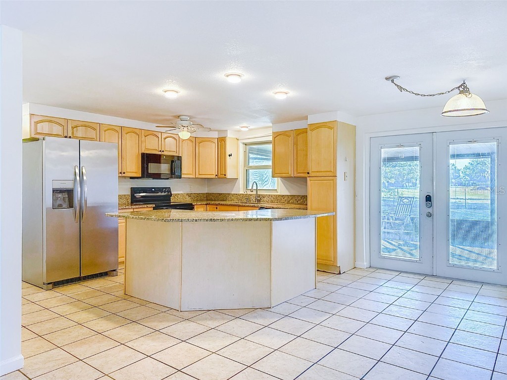 3239 Allen Rd Zephyrhills FL 33541 TB8415689 image11