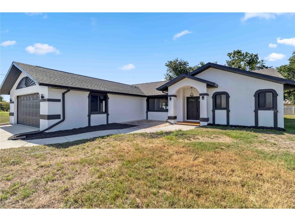 3239 Daytona Drive Punta Gorda FL 33983 A4652432 image1