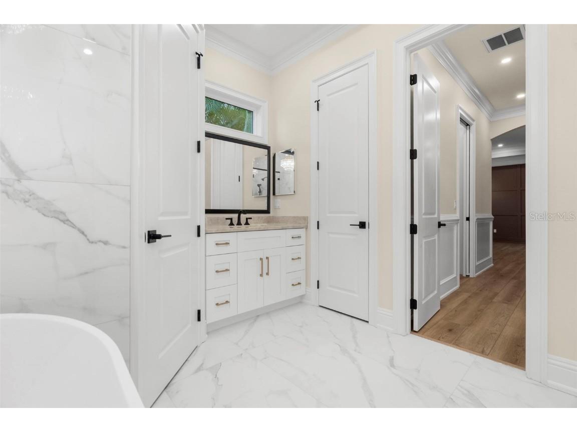 324 3rd Avenue N Safety Harbor FL 34695 TB8452455 image44