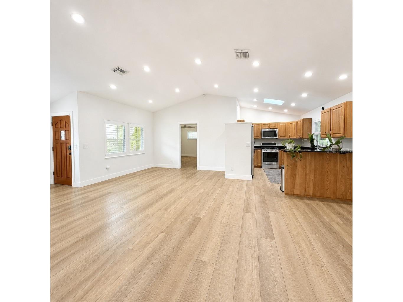 324 42nd Avenue N Saint Petersburg FL 33703 TB8515690 image10