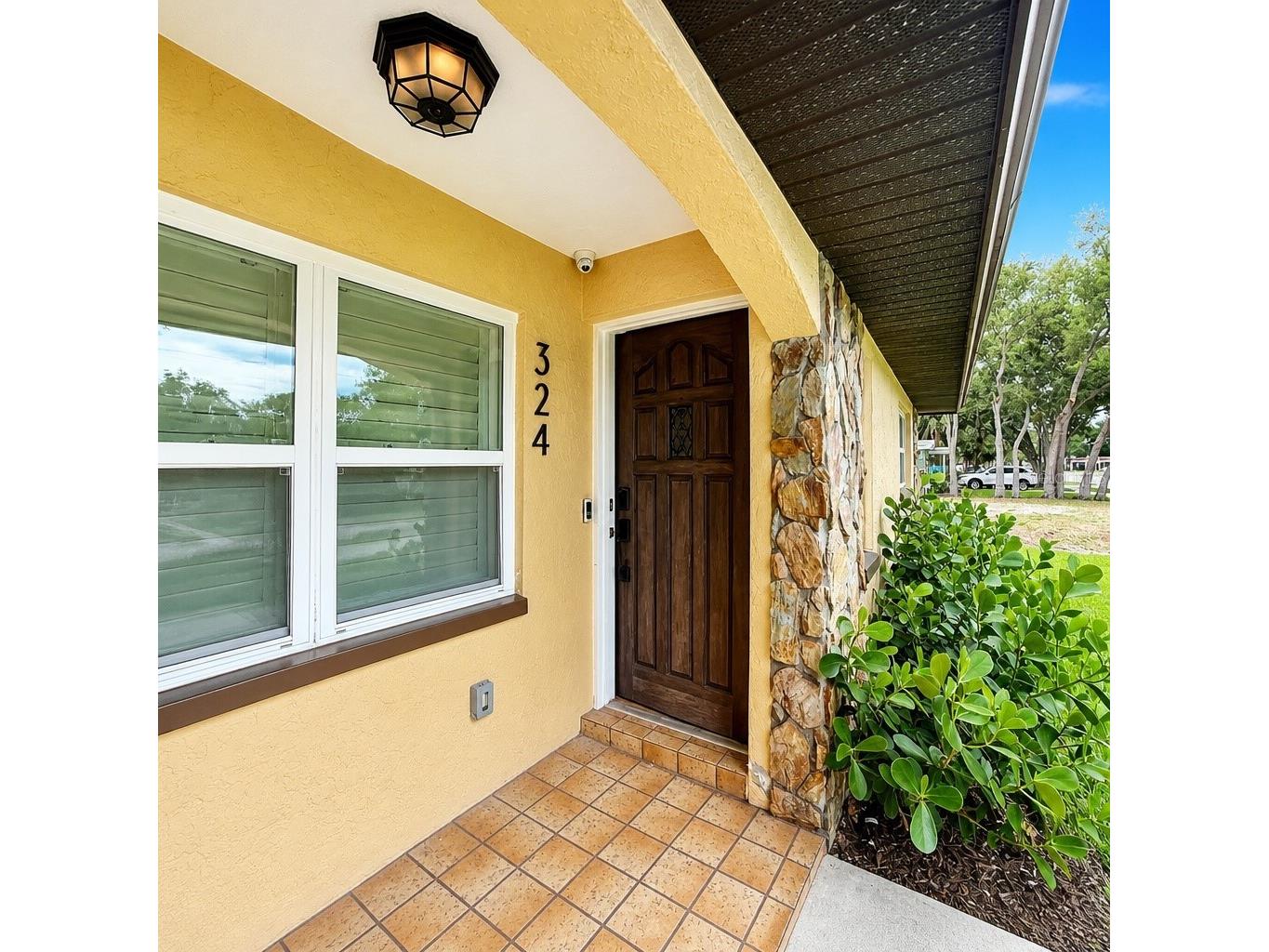 324 42nd Avenue N Saint Petersburg FL 33703 TB8515690 image2