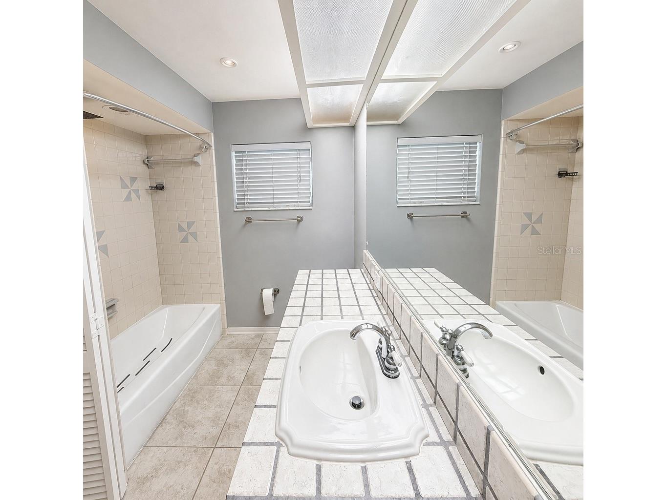 324 42nd Avenue N Saint Petersburg FL 33703 TB8515690 image25