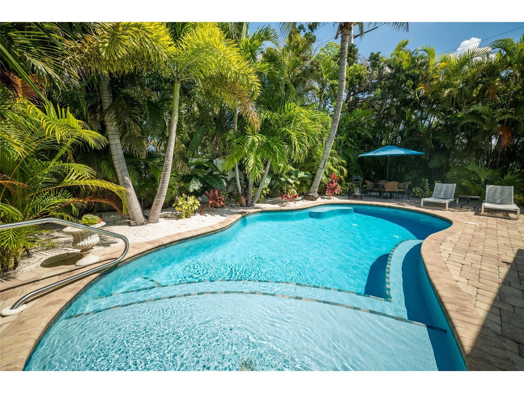 324 64th Street Holmes Beach FL 34217 A4694348 image2
