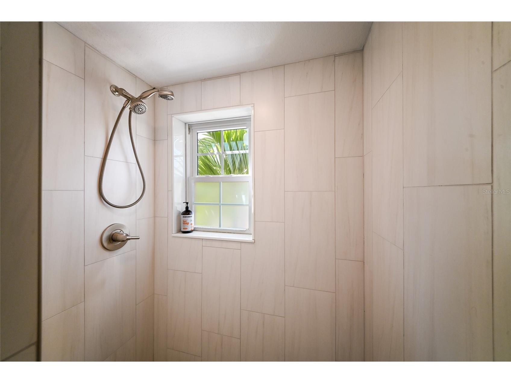 324 64th Street Holmes Beach FL 34217 A4694348 image21