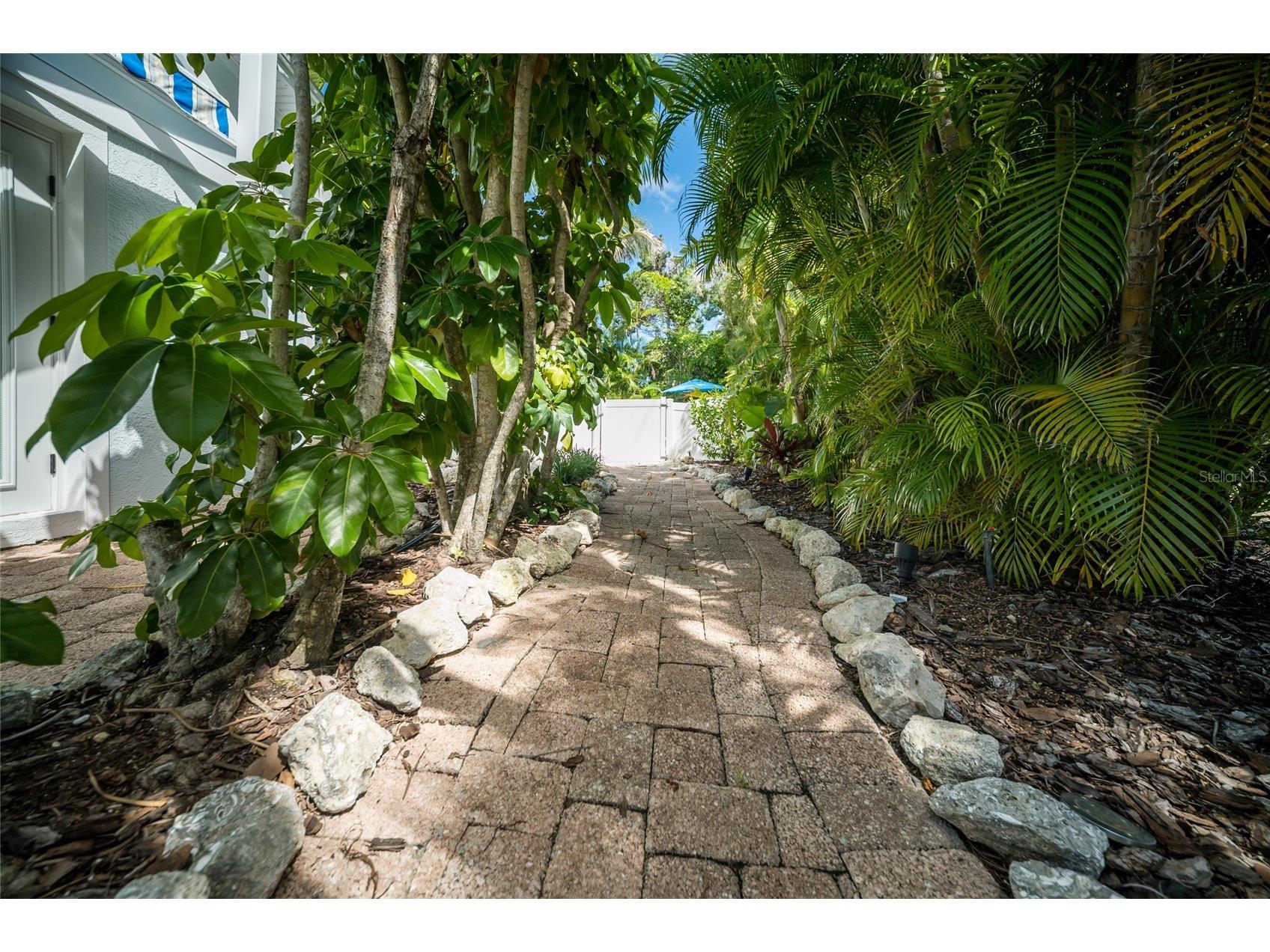 324 64th Street Holmes Beach FL 34217 A4694348 image6