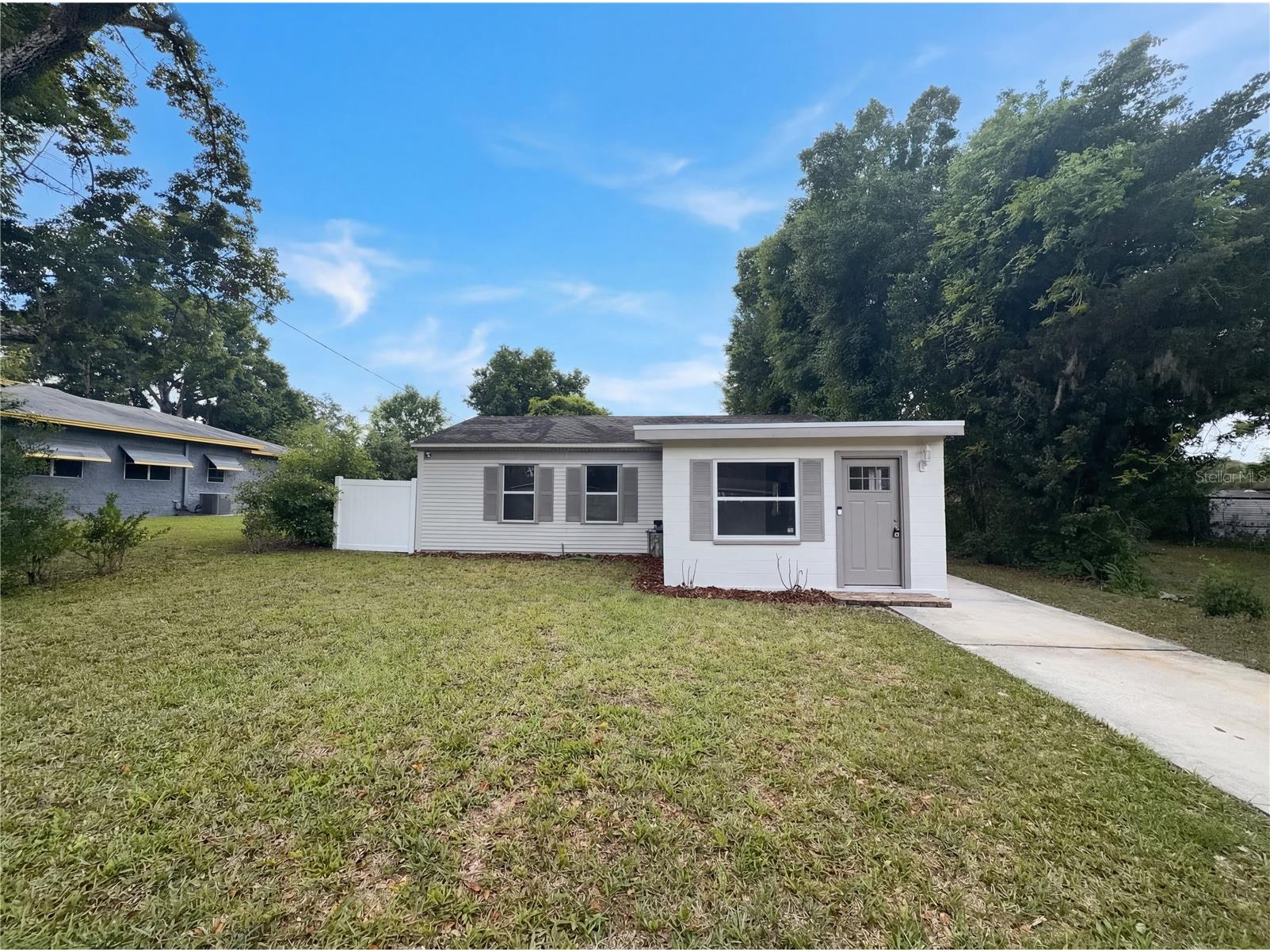 324 Bassedena Circle S Lakeland FL 33805 O6398127 image1