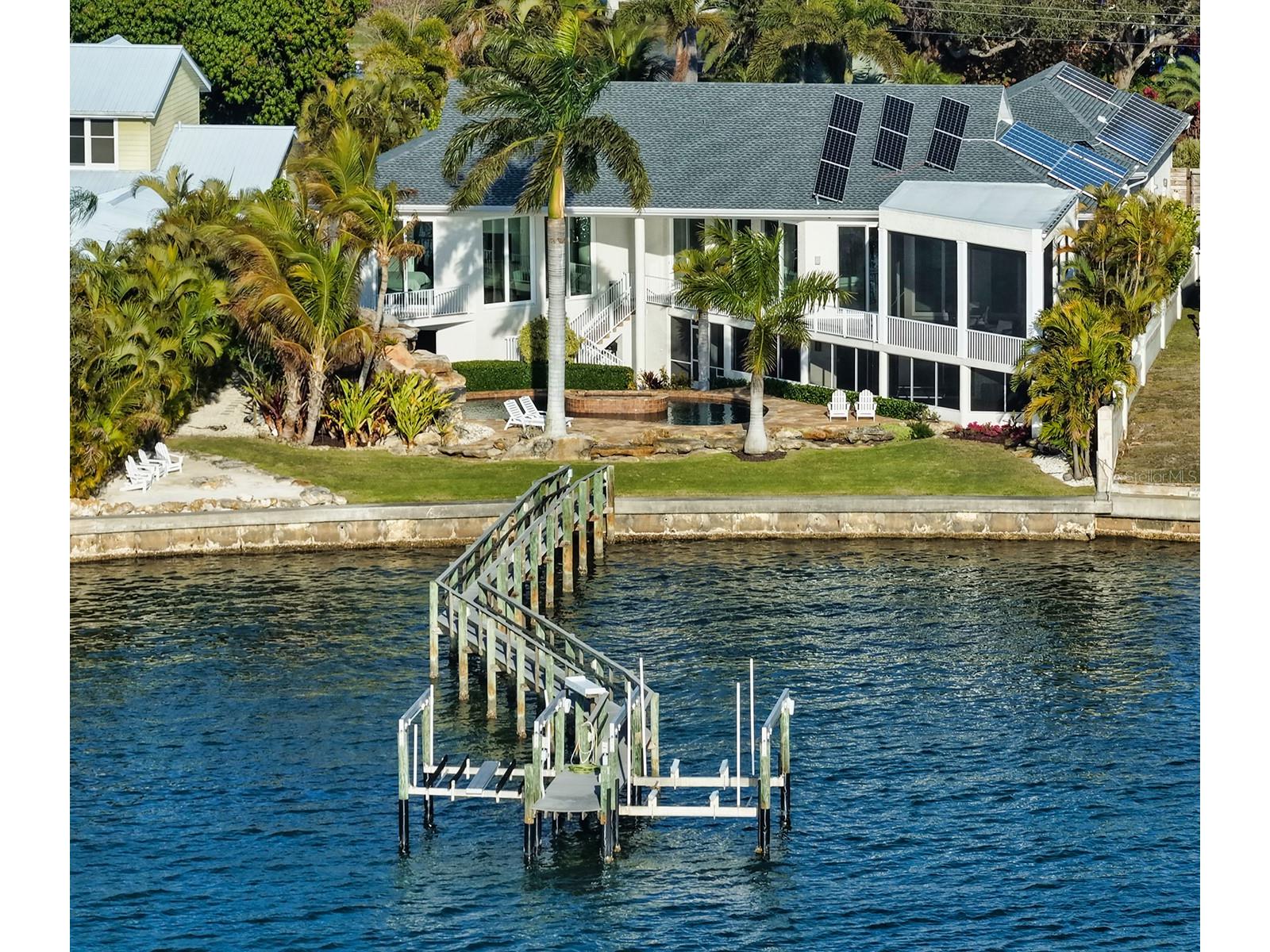 324 Bayshore Drive Osprey FL 34229 A4683138 image1
