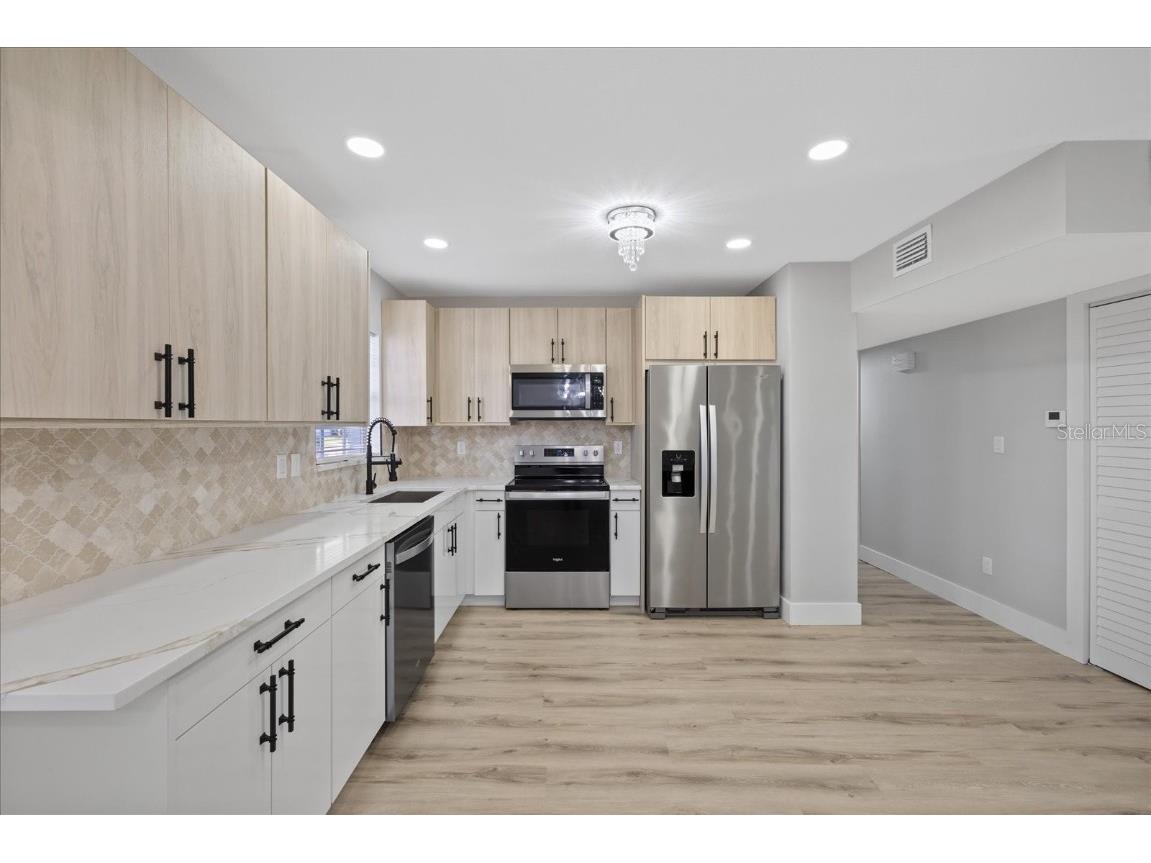 324 Country Club Drive Oldsmar FL 34677 TB8379269 image15