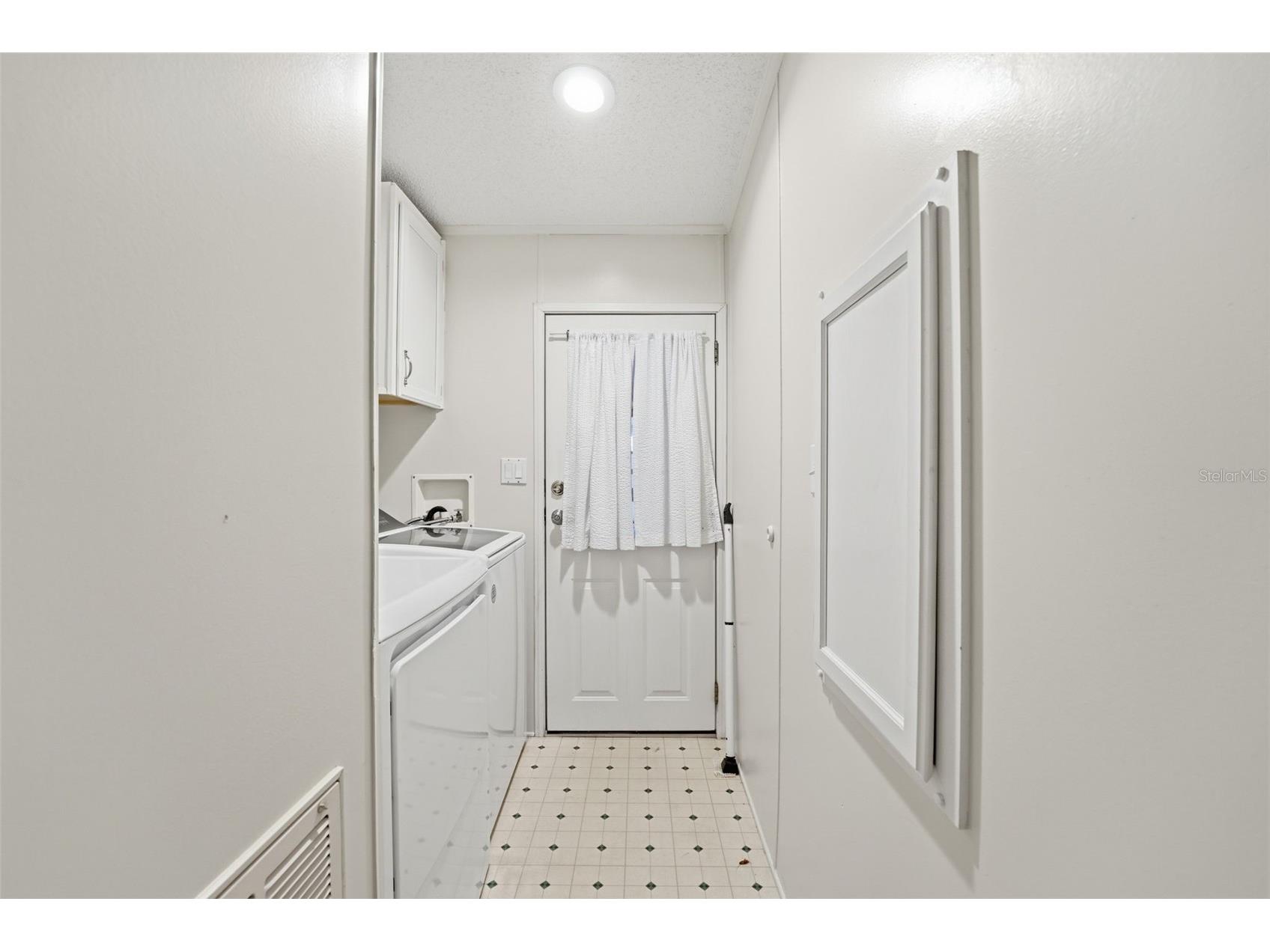 324 Cypress Run Court North Port FL 34287 C7523606 image32