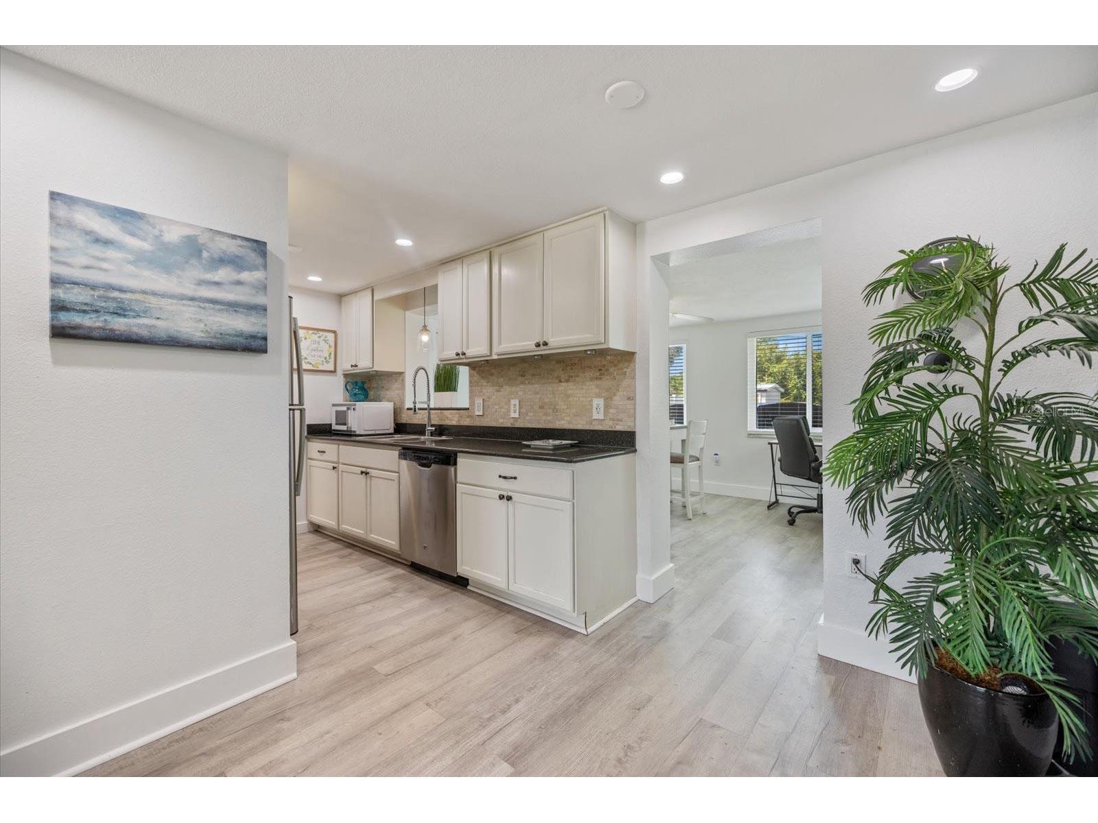 324 E Green Street Englewood FL 34223 N6143714 image6