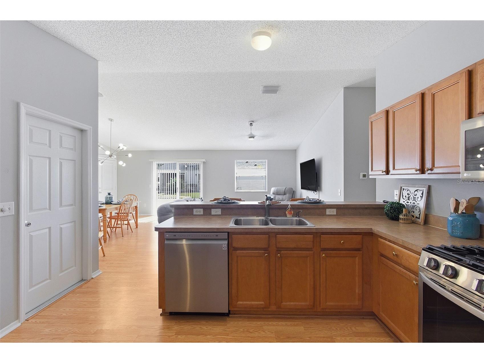 324 Emmalee Place The Villages FL 32162 G5110946 image5