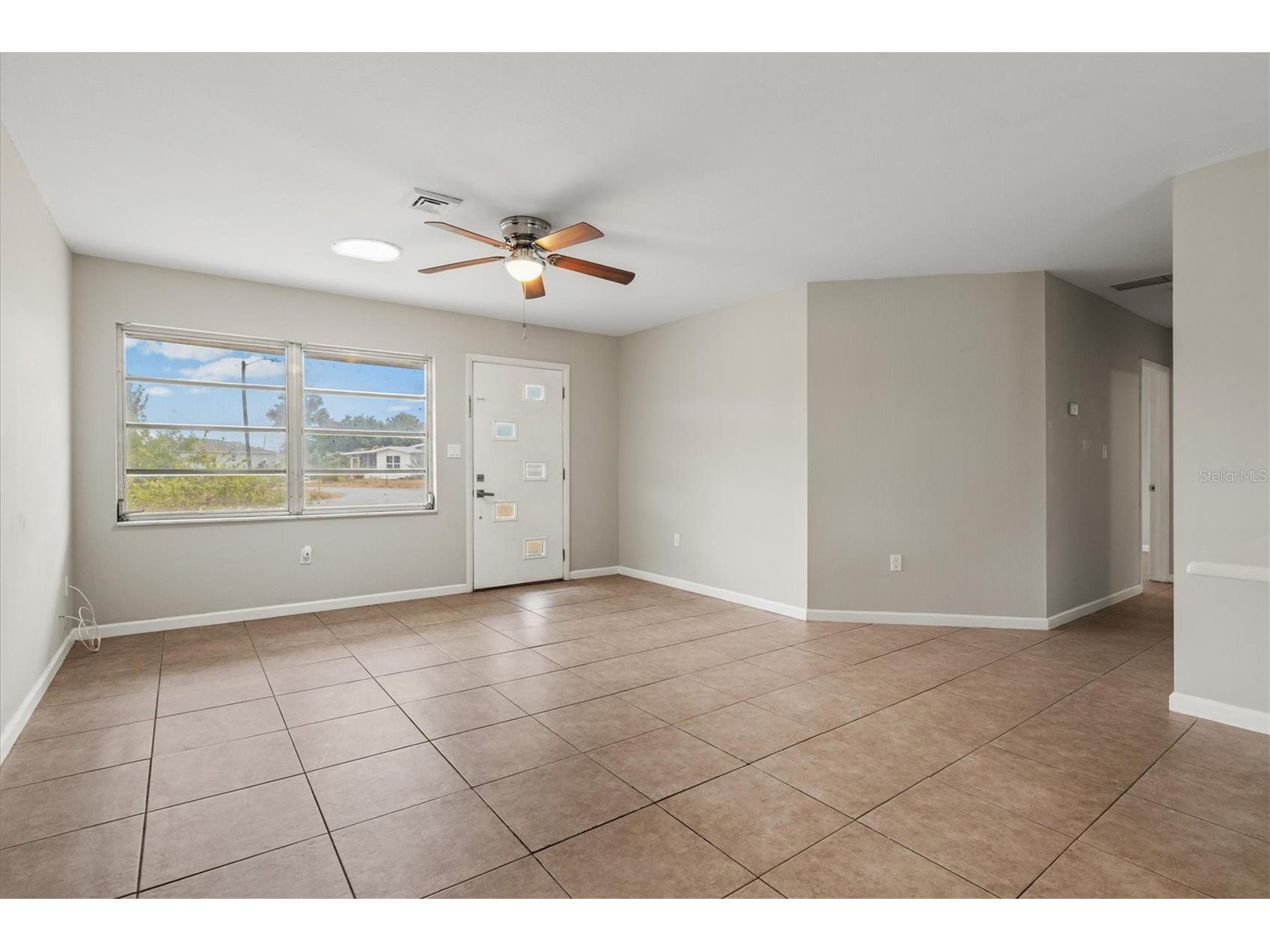 324 Granada Boulevard North Port FL 34287 A4681518 image8