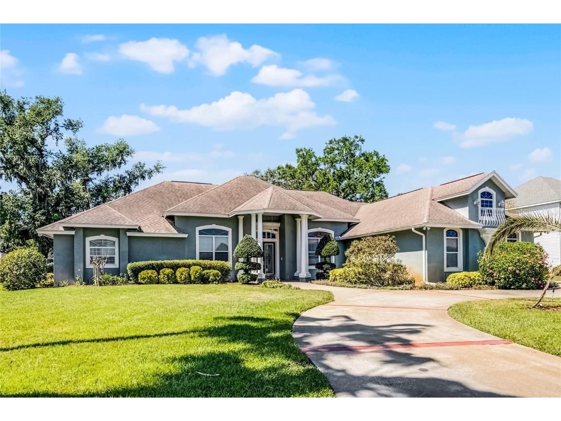 324 Hamilton Shores Drive NE Winter Haven FL 33881 P4932858 image1