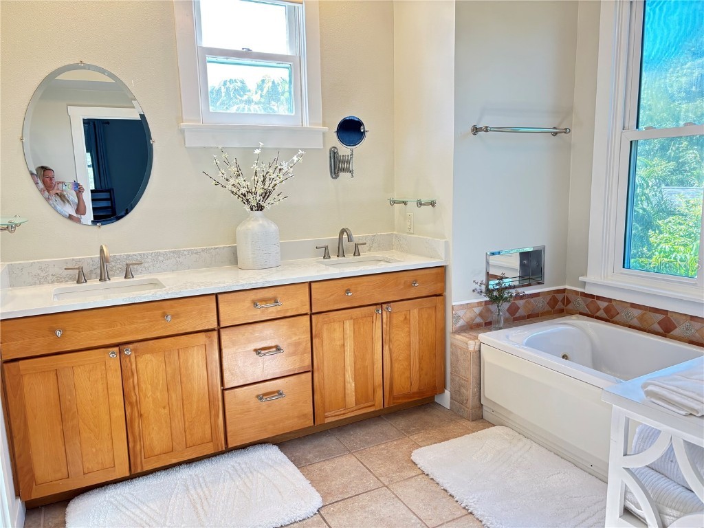 324 Julia Place Sarasota FL 34236 A4672551 image36