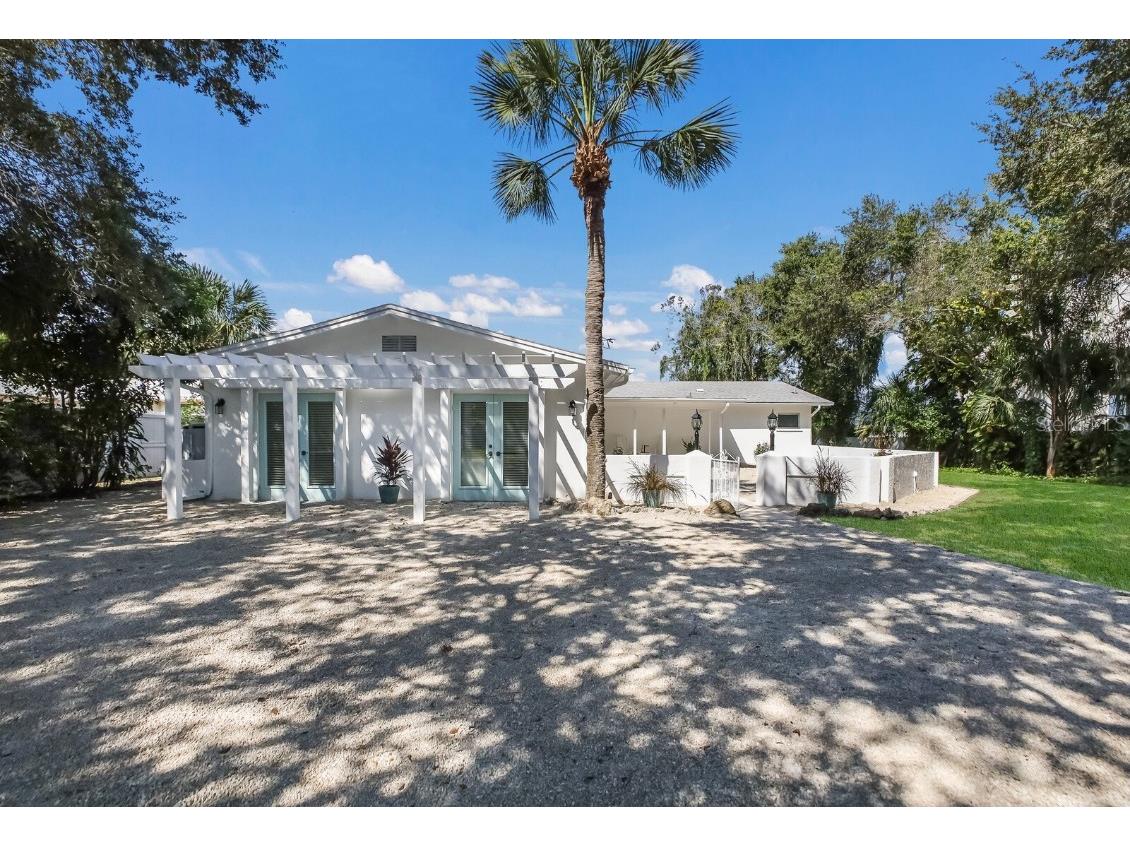 324 Kensey Lane Osprey FL 34229 - LITTLE SARASOTA BAY A4583328 image1