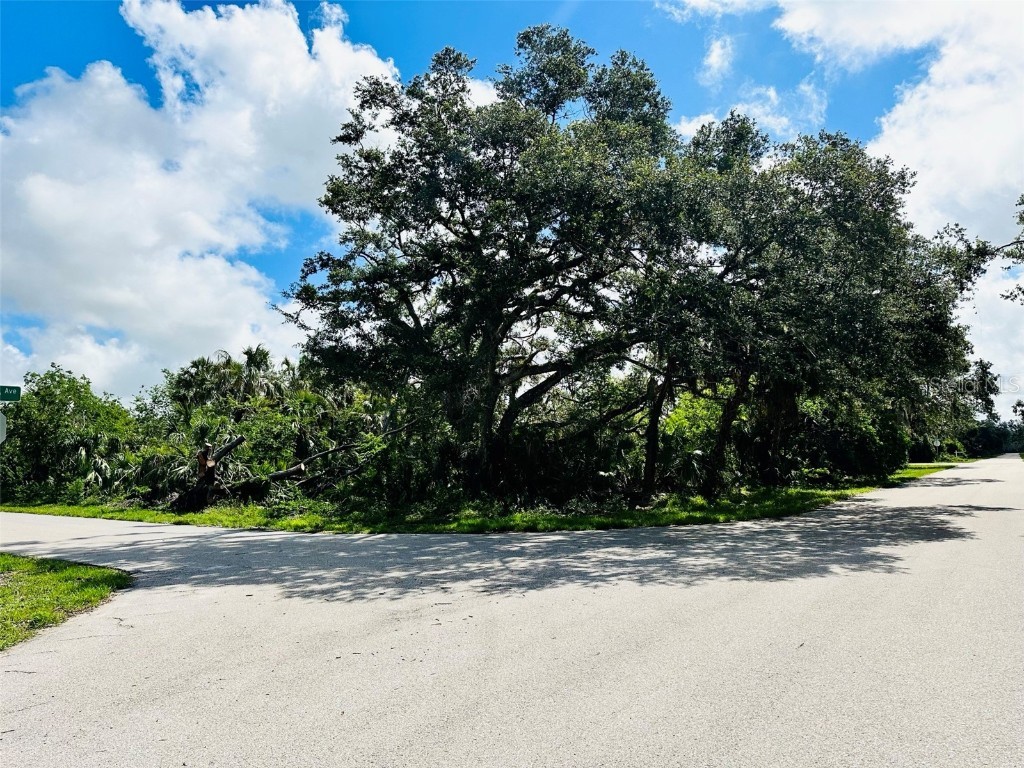 324 Lecturn Street Port Charlotte FL 33954 C7476072 image1