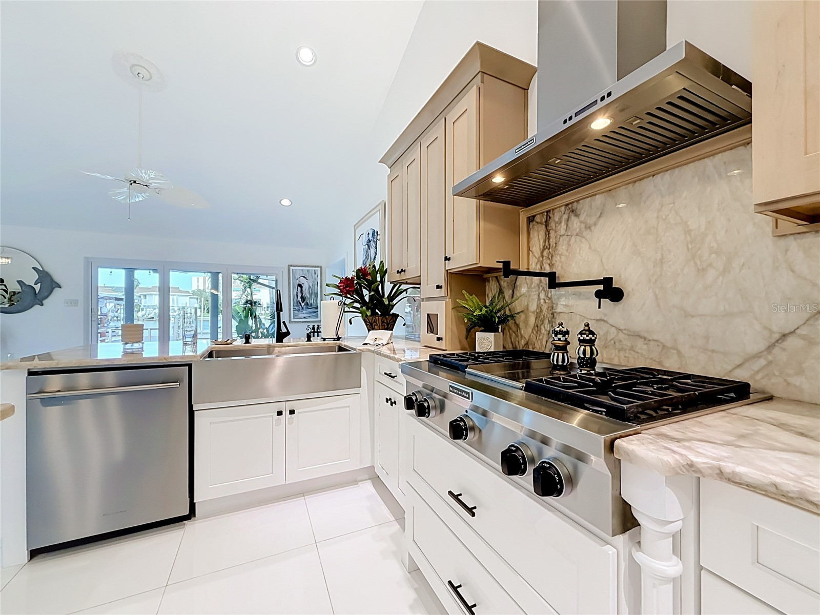 324 Leeward Island Clearwater Beach FL 33767 TB8518175 image11