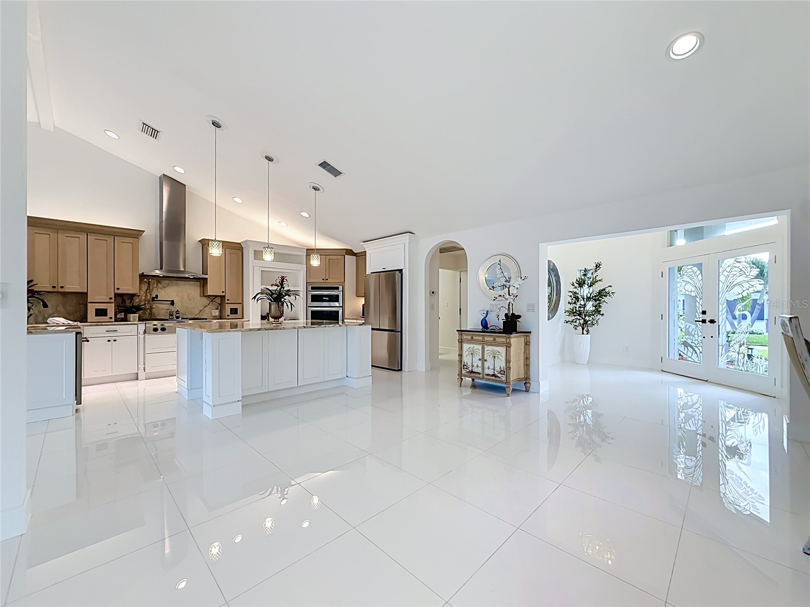 324 Leeward Island Clearwater Beach FL 33767 TB8518175 image16