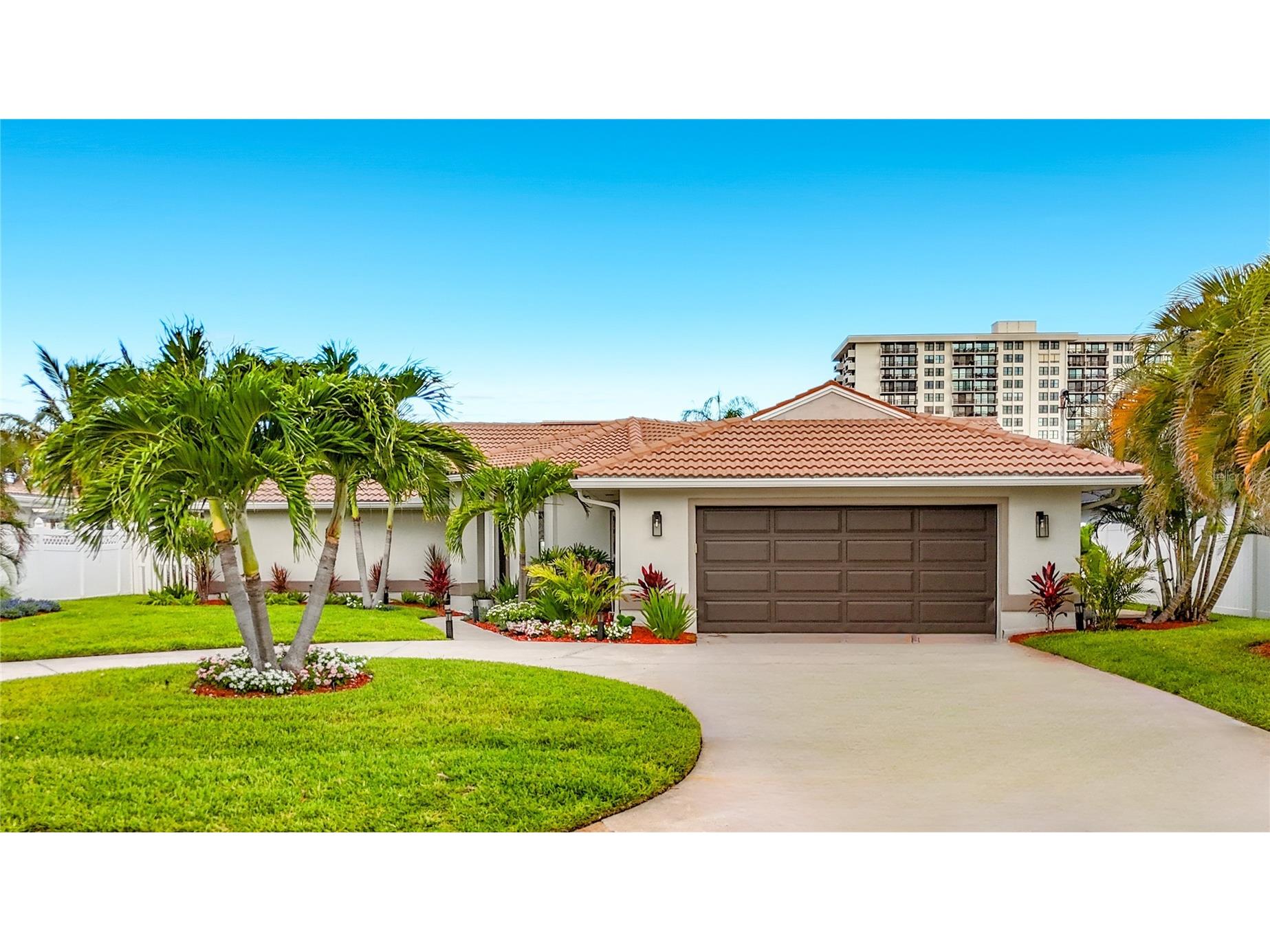 324 Leeward Island Clearwater Beach FL 33767 TB8518175 image2