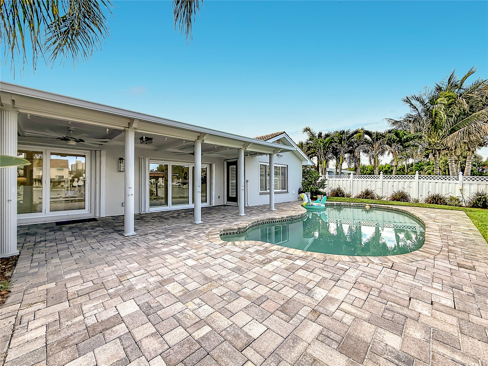 324 Leeward Island Clearwater Beach FL 33767 TB8518175 image62