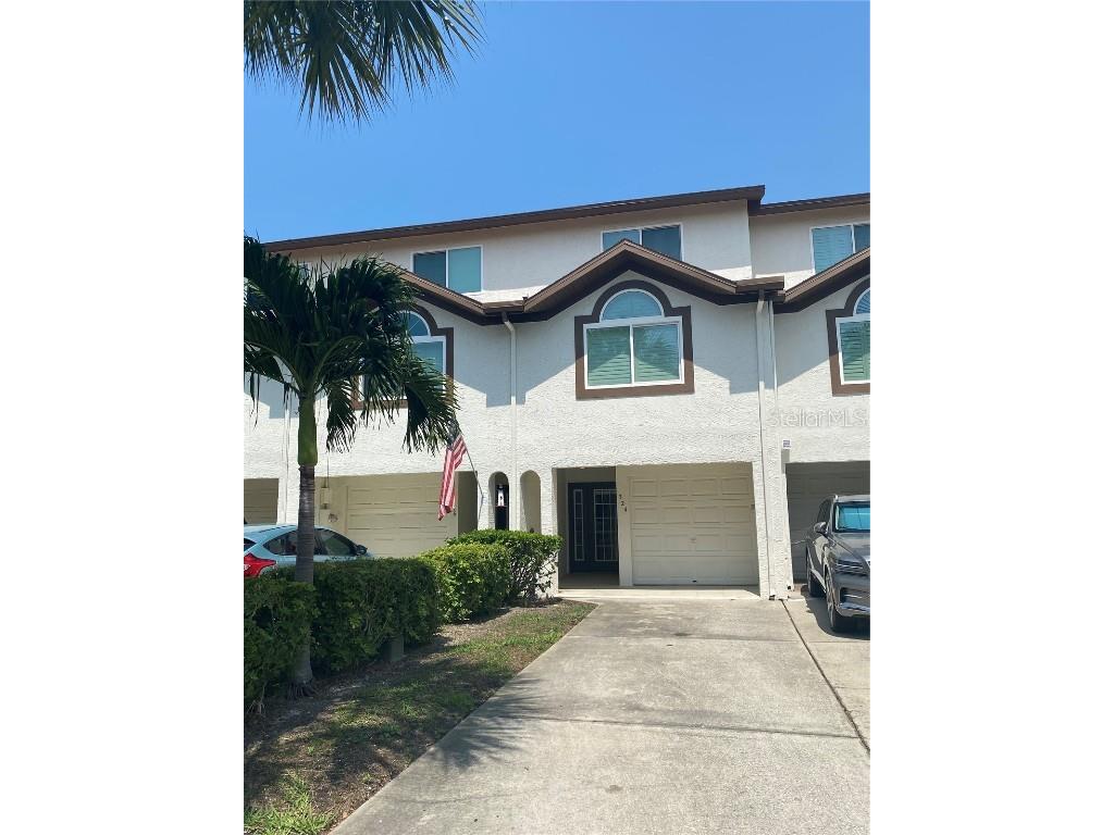 324 Madeira Circle Tierra Verde FL 33715 A4610949 image1