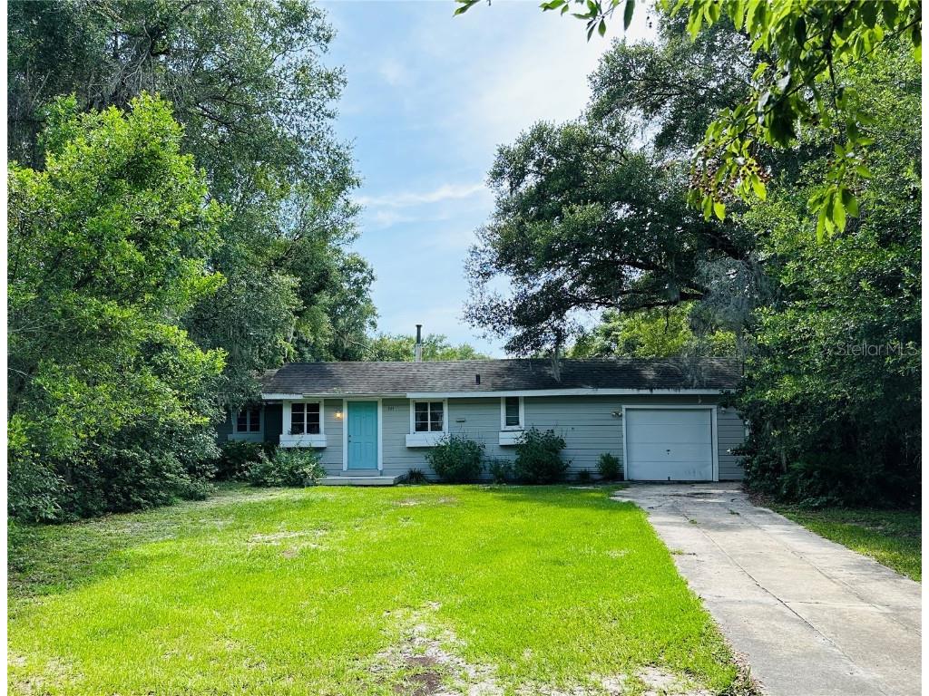 324 N Stone Street Deland FL 32720 V4930739 image1