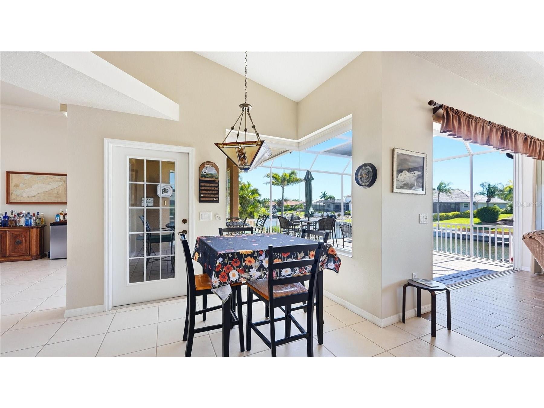 324 Oakwood Circle Englewood FL 34223 D6147206 image13