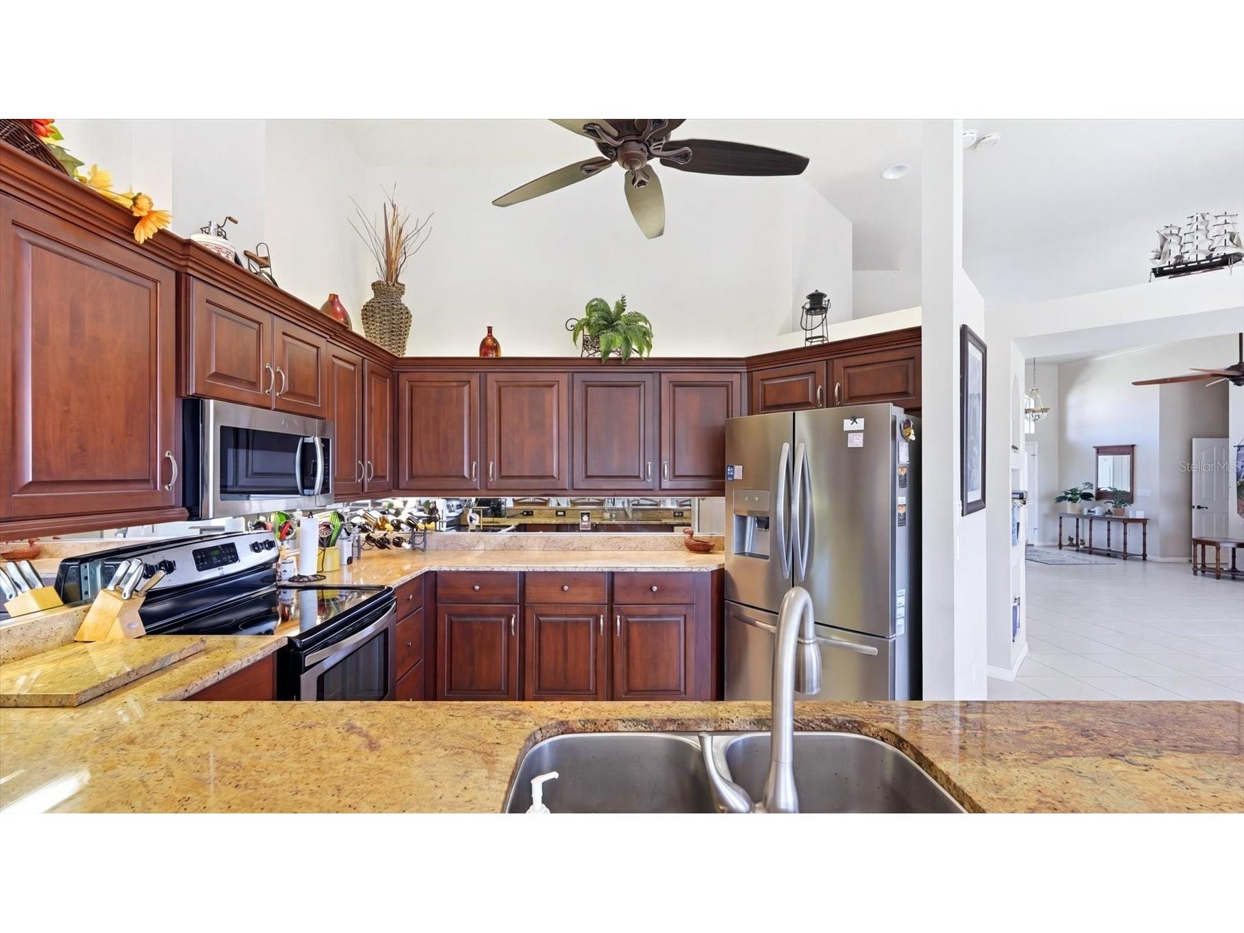324 Oakwood Circle Englewood FL 34223 D6147206 image16