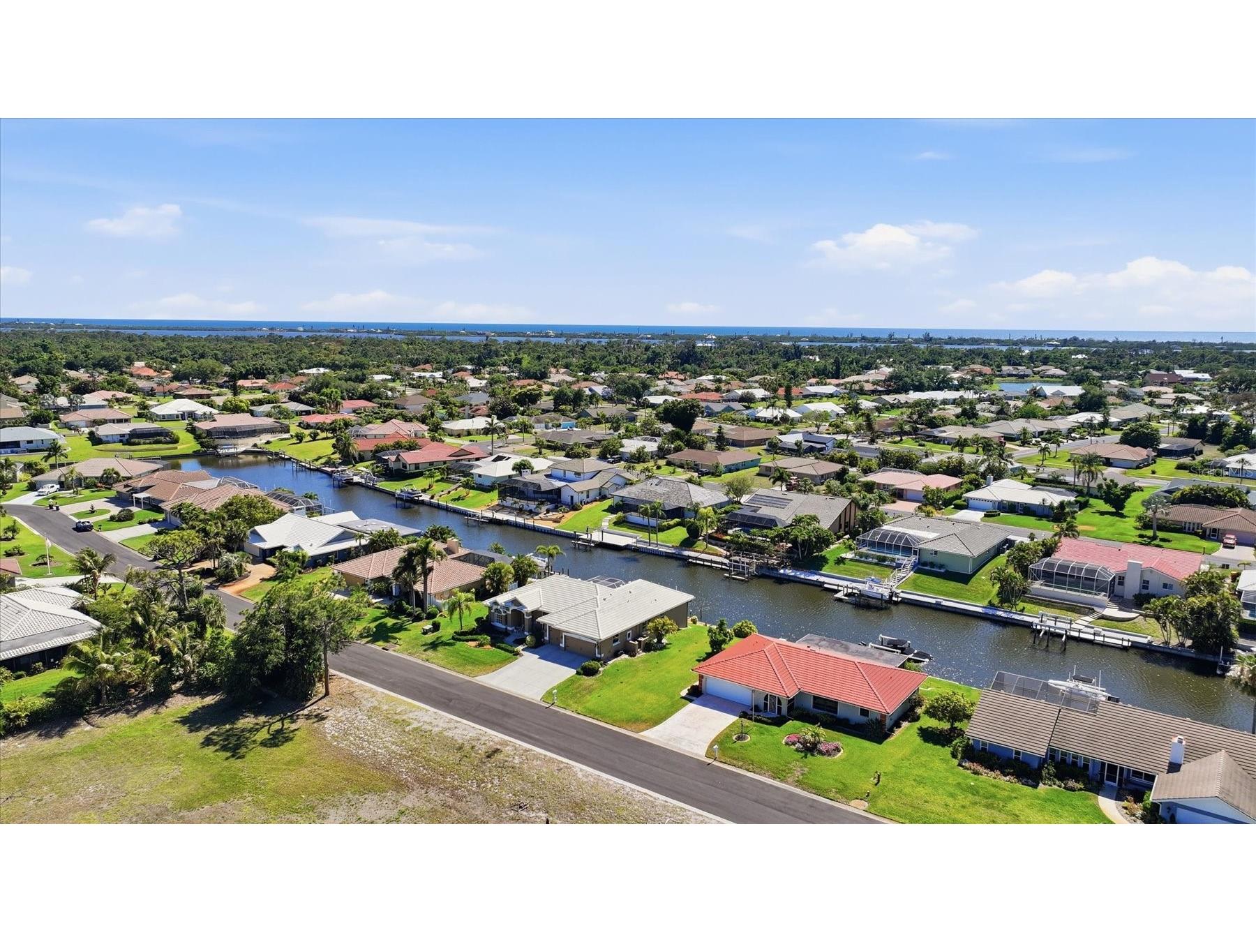 324 Oakwood Circle Englewood FL 34223 D6147206 image39