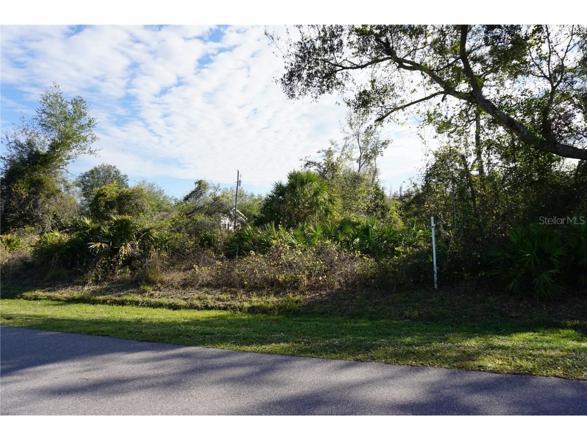 324 Omen Street Punta Gorda FL 33982 C7503440 image1