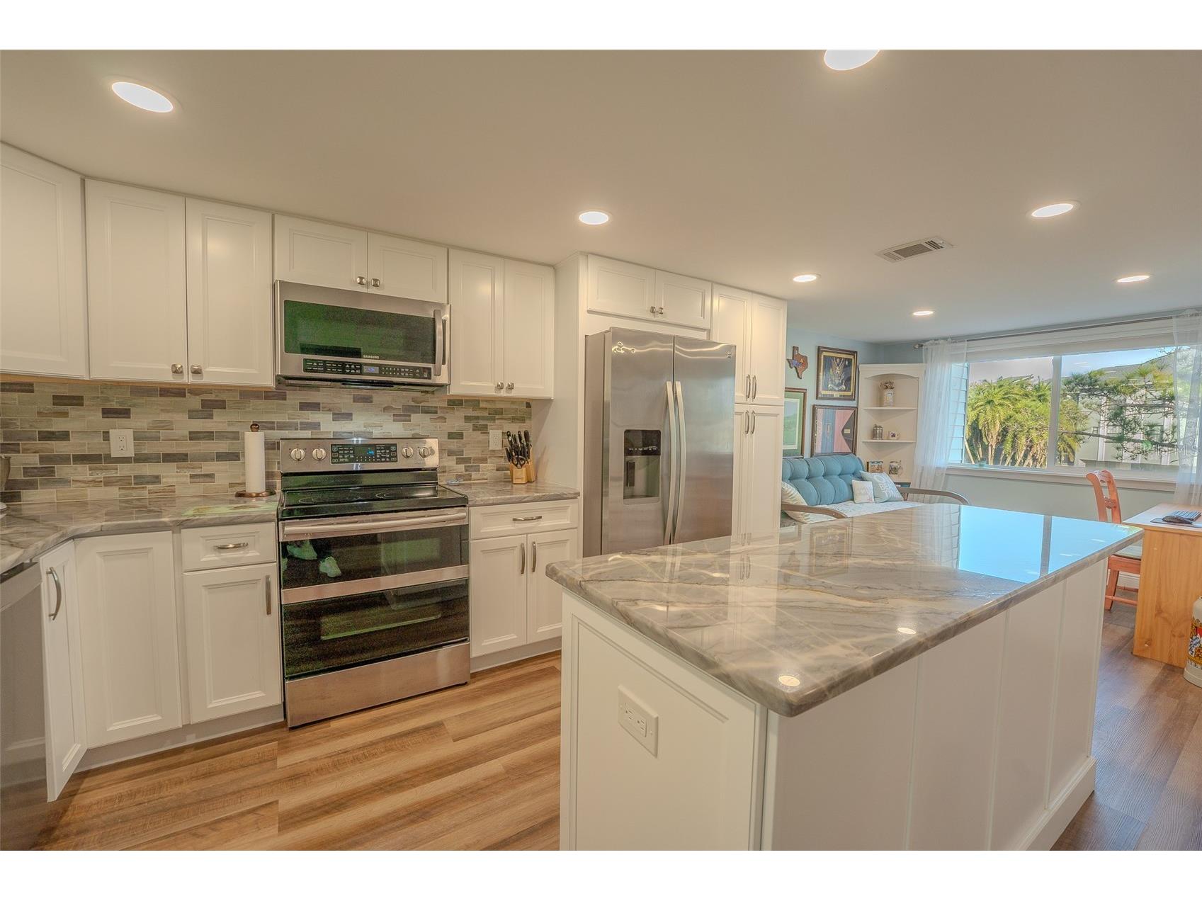 324 Windrush Boulevard #11 Indian Rocks Beach FL 33785 TB8468579 image4