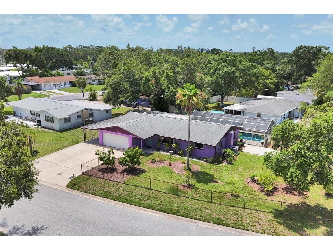 3240 6th Street Sarasota FL 34237 A4655506 image1