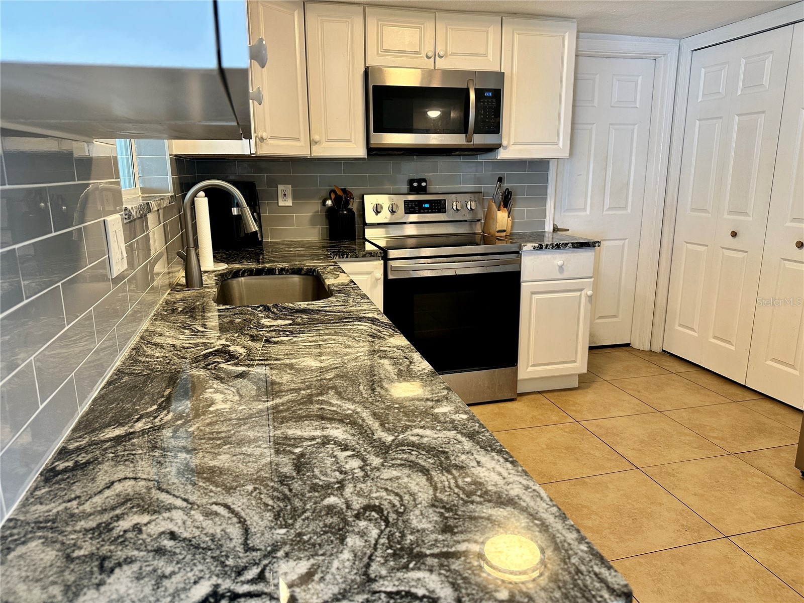 3240 Briar Cliff Drive Holiday FL 34691 TB8491452 image5