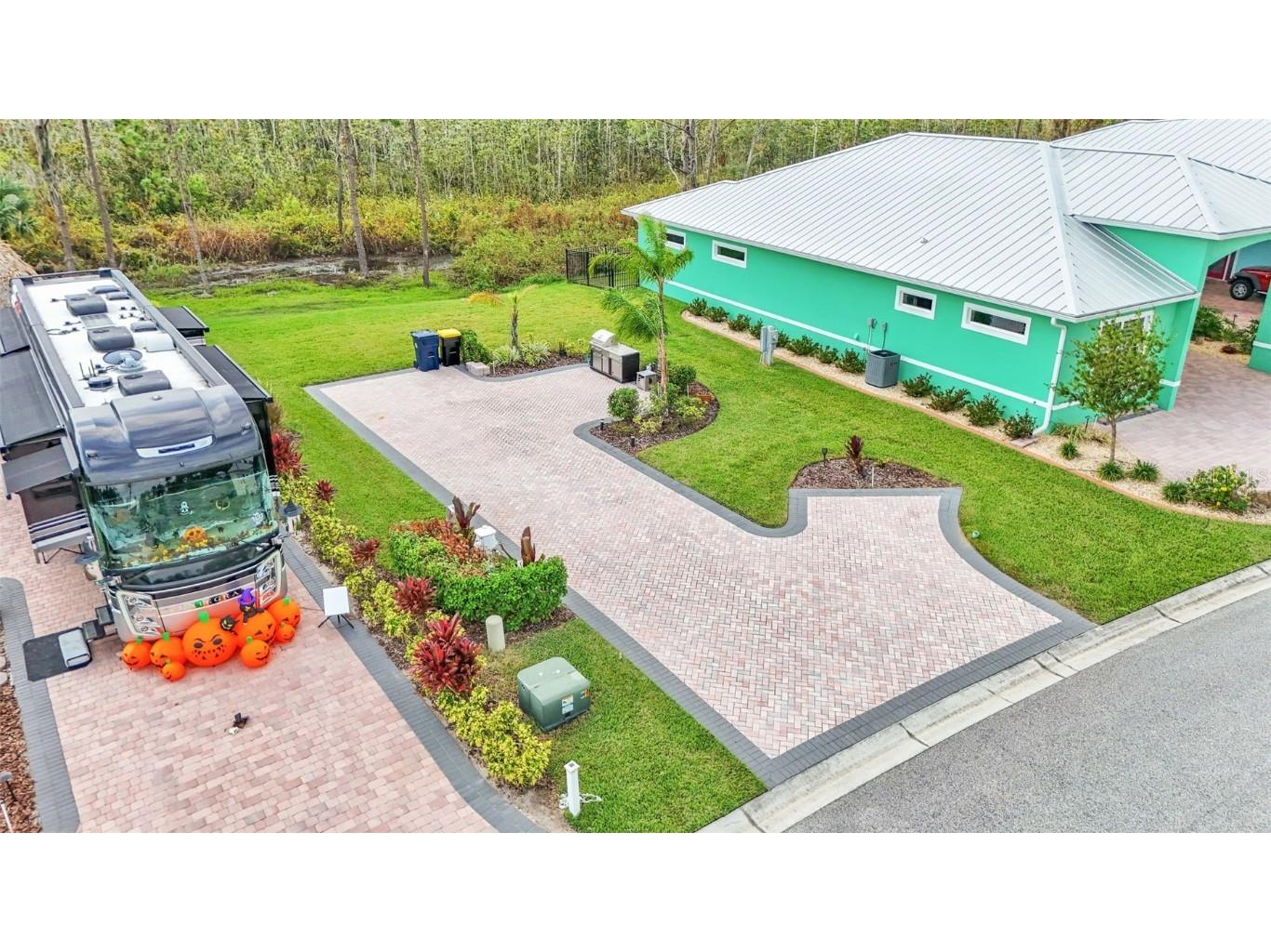 3240 Fish Hawk Drive Polk City FL 33868 L4953313 image1