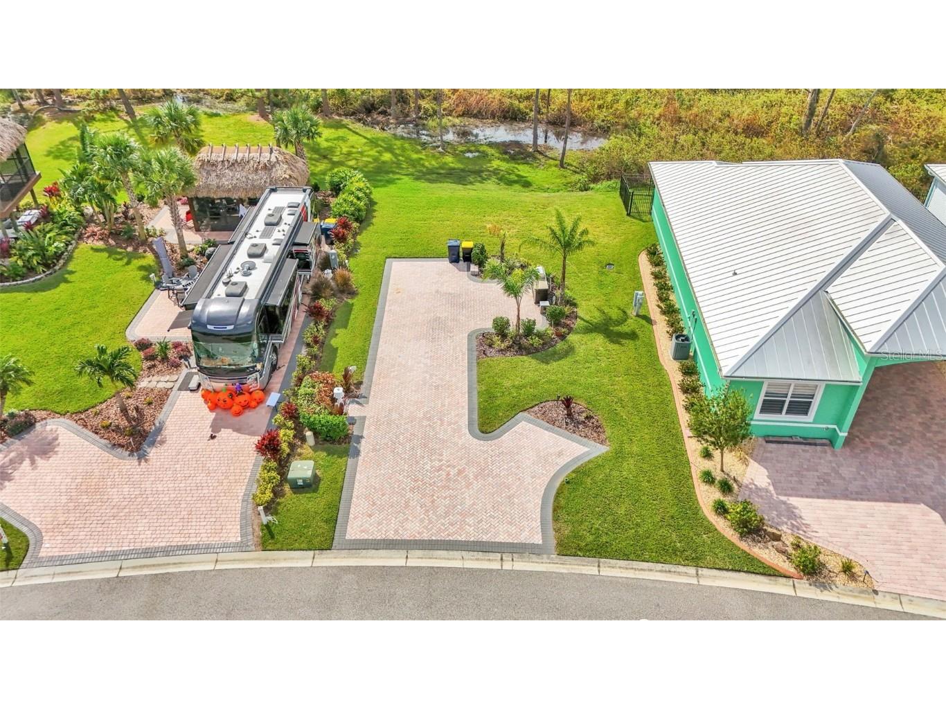 3240 Fish Hawk Drive Polk City FL 33868 L4953313 image2