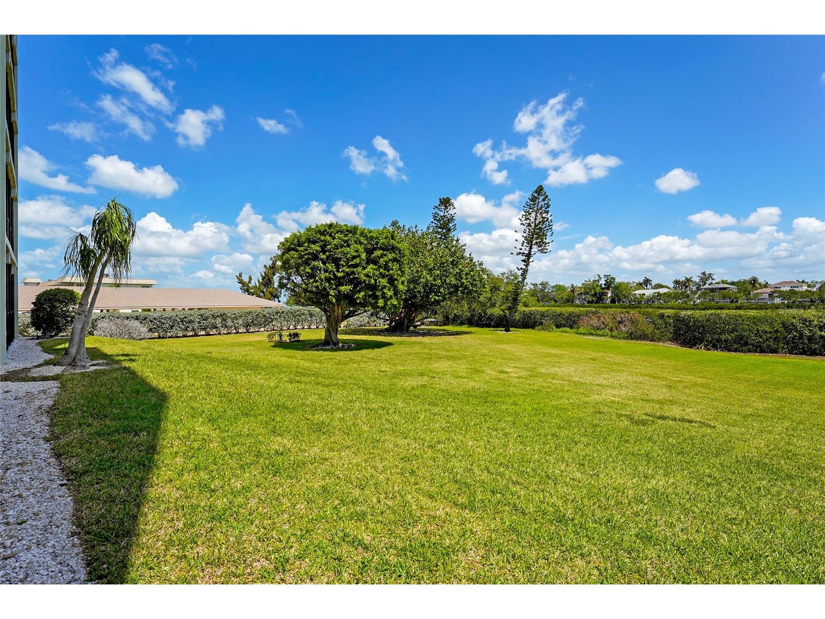 3240 Gulf Of Mexico Drive #B104 Longboat Key FL 34228 A4688243 image12