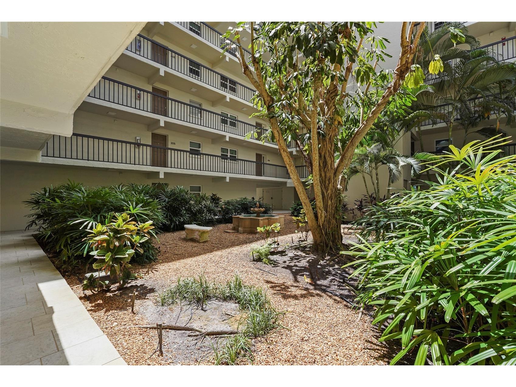 3240 Gulf Of Mexico Drive #B104 Longboat Key FL 34228 A4688243 image2