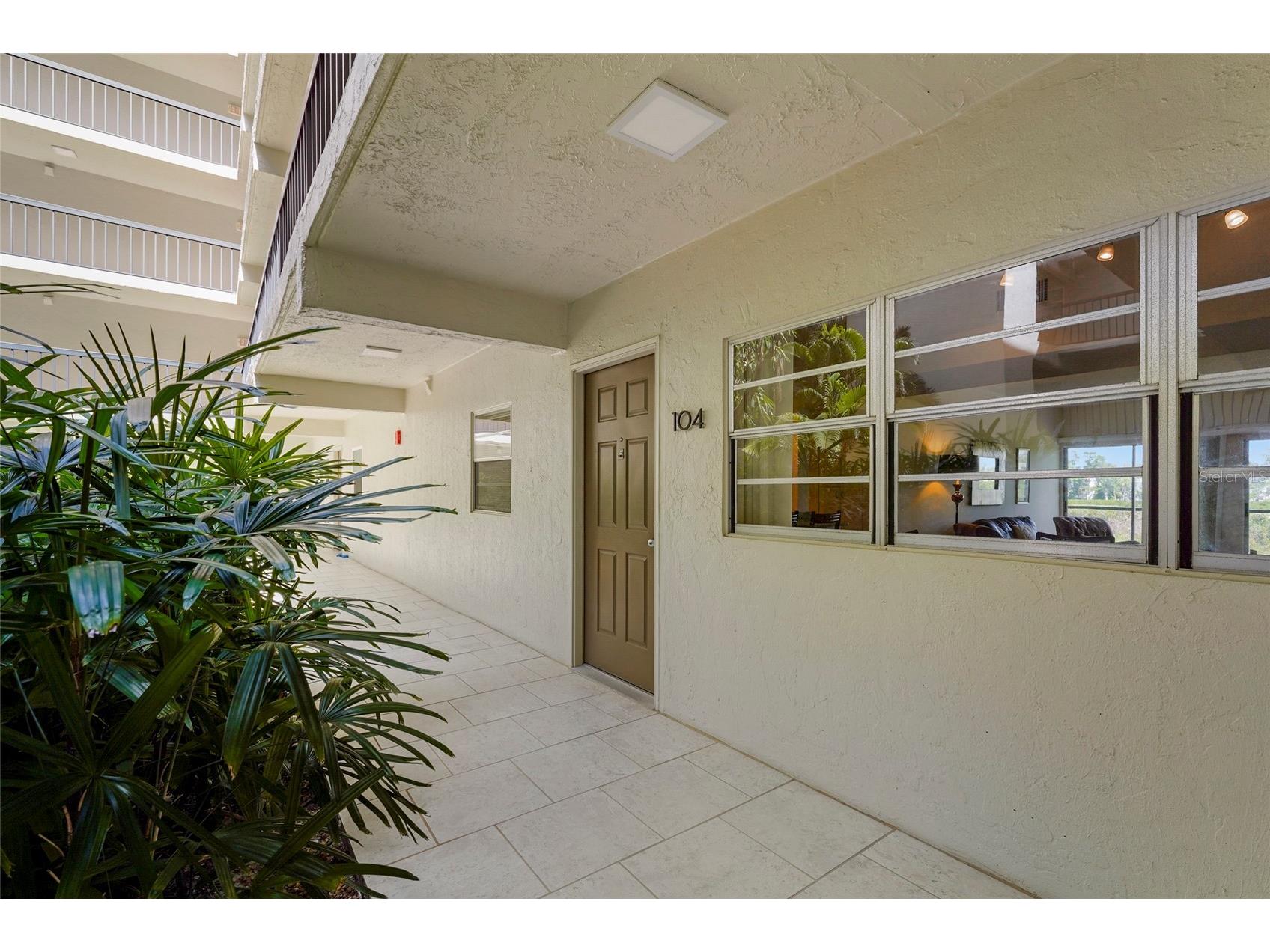 3240 Gulf Of Mexico Drive #B104 Longboat Key FL 34228 A4688243 image3