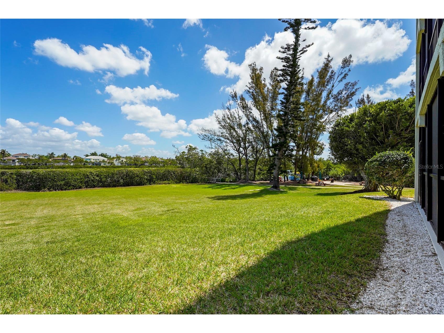 3240 Gulf Of Mexico Drive #B104 Longboat Key FL 34228 A4688243 image38