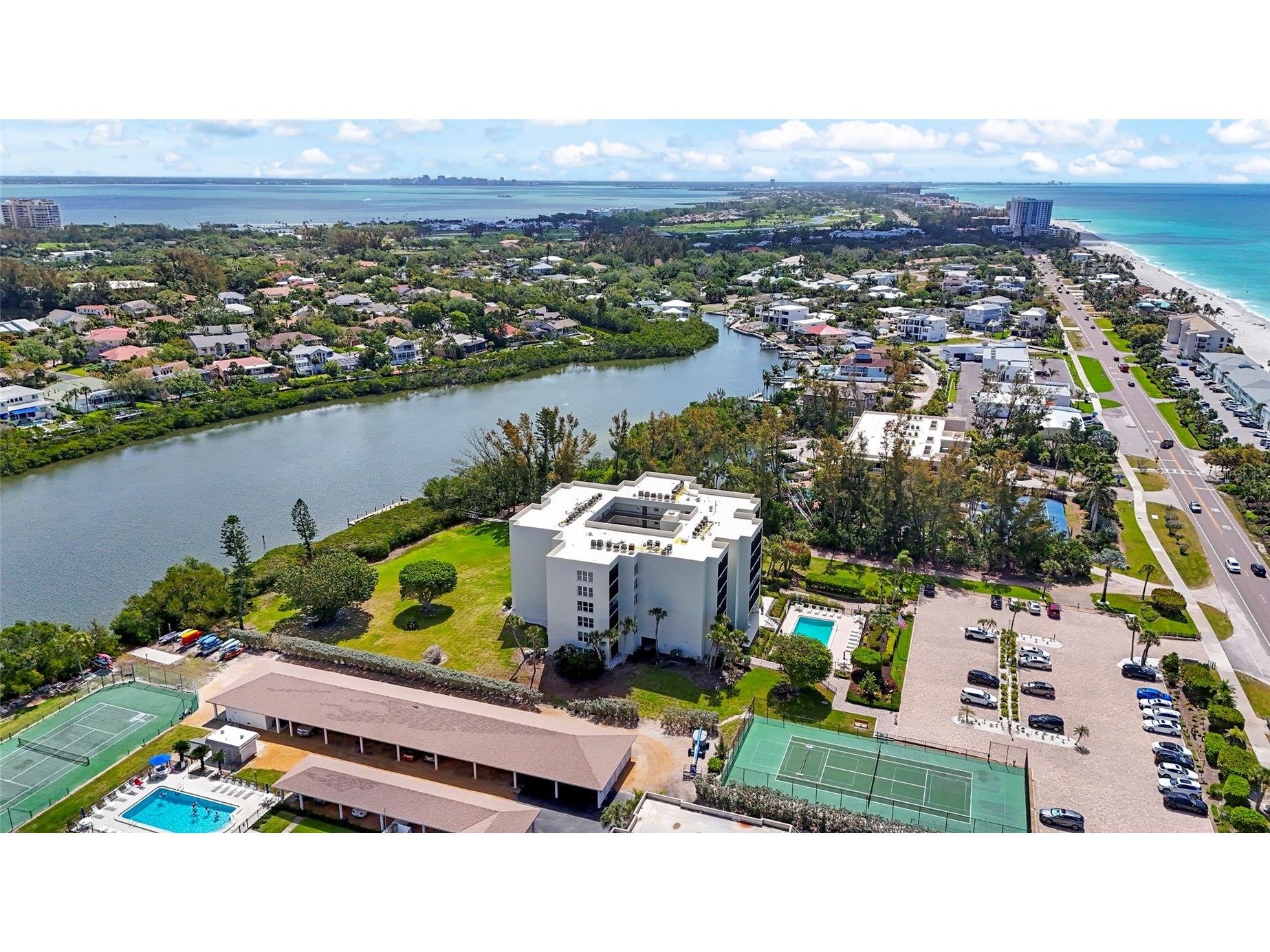 3240 Gulf Of Mexico Drive #B104 Longboat Key FL 34228 A4688243 image46