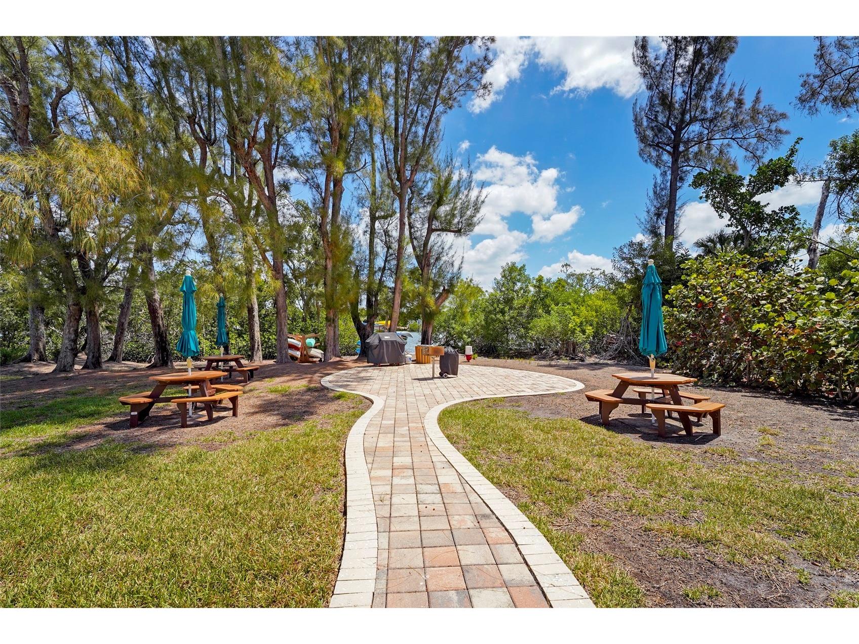 3240 Gulf Of Mexico Drive #B104 Longboat Key FL 34228 A4688243 image48