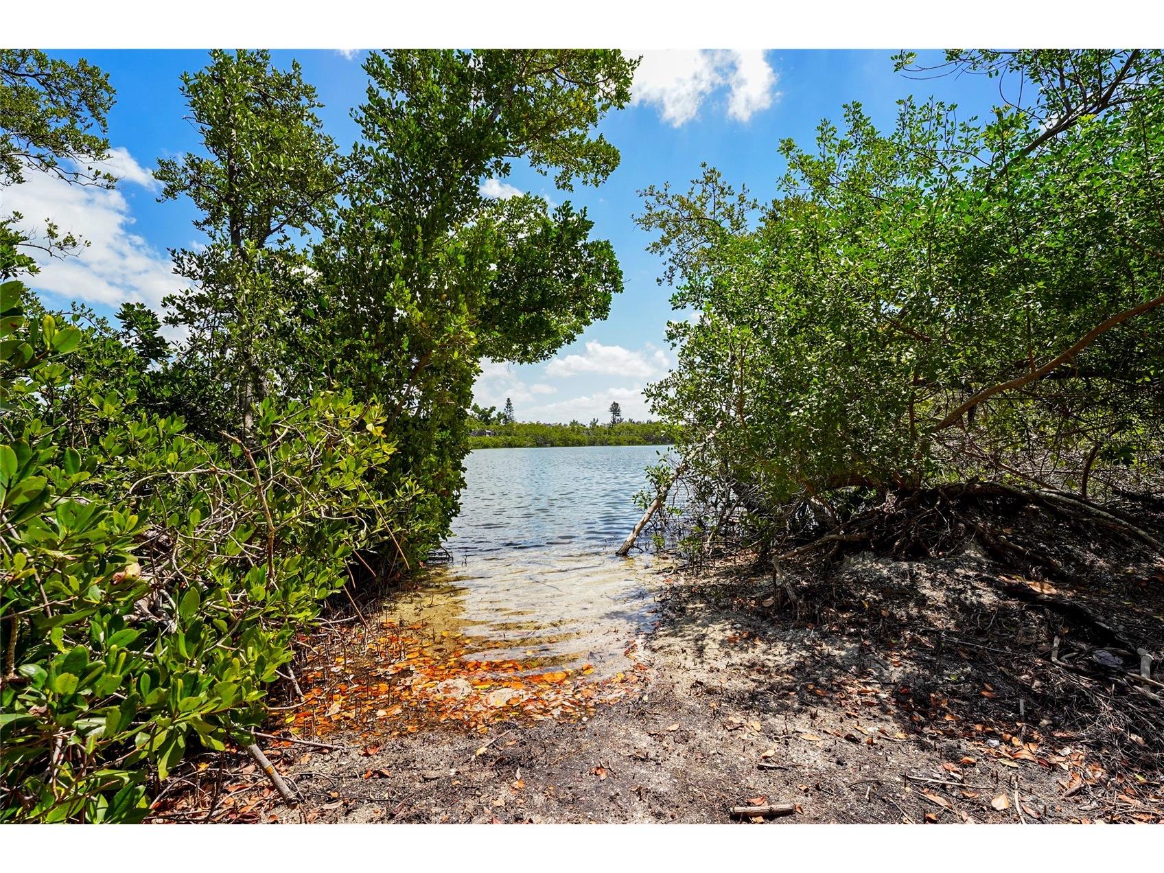 3240 Gulf Of Mexico Drive #B104 Longboat Key FL 34228 A4688243 image50