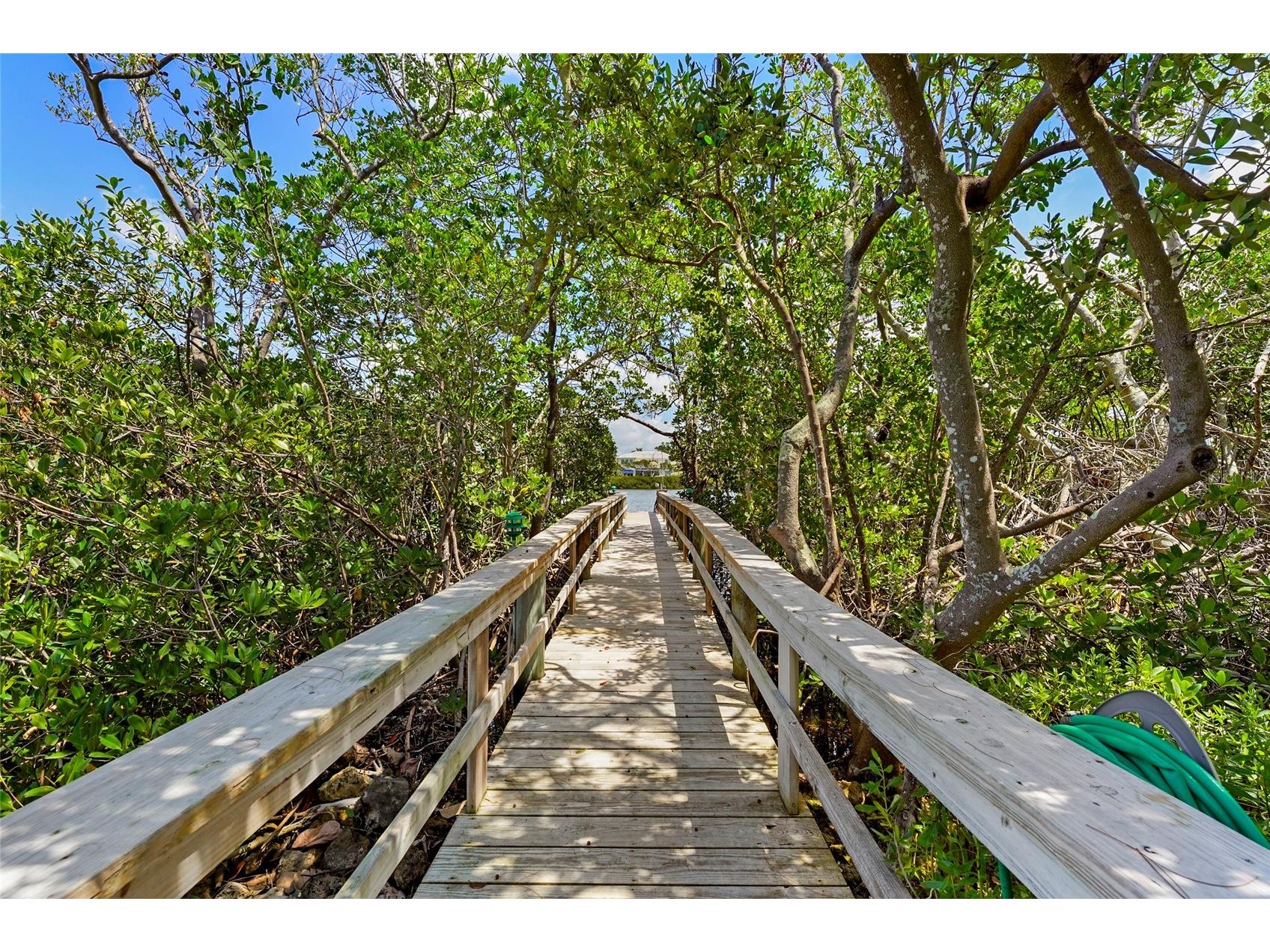 3240 Gulf Of Mexico Drive #B104 Longboat Key FL 34228 A4688243 image51
