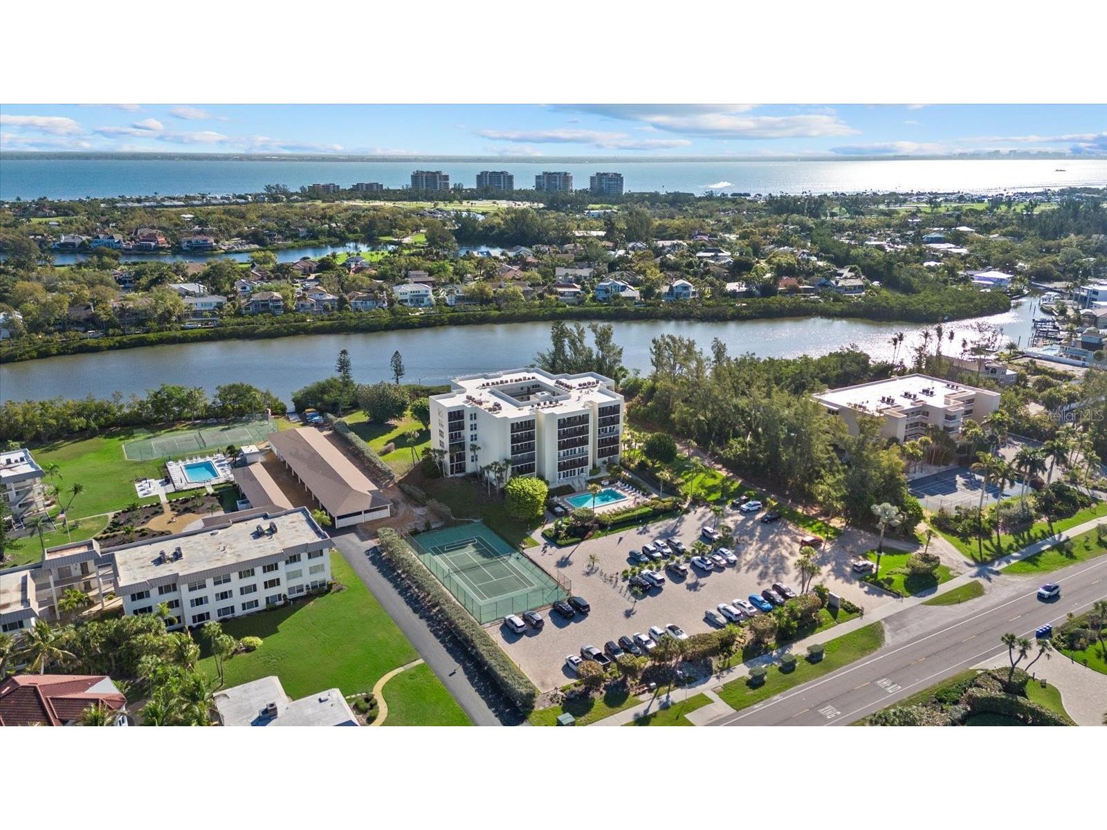 3240 Gulf Of Mexico Drive #B402 Longboat Key FL 34228 - BUTTONWOOD HARBOUR A4686024 image46