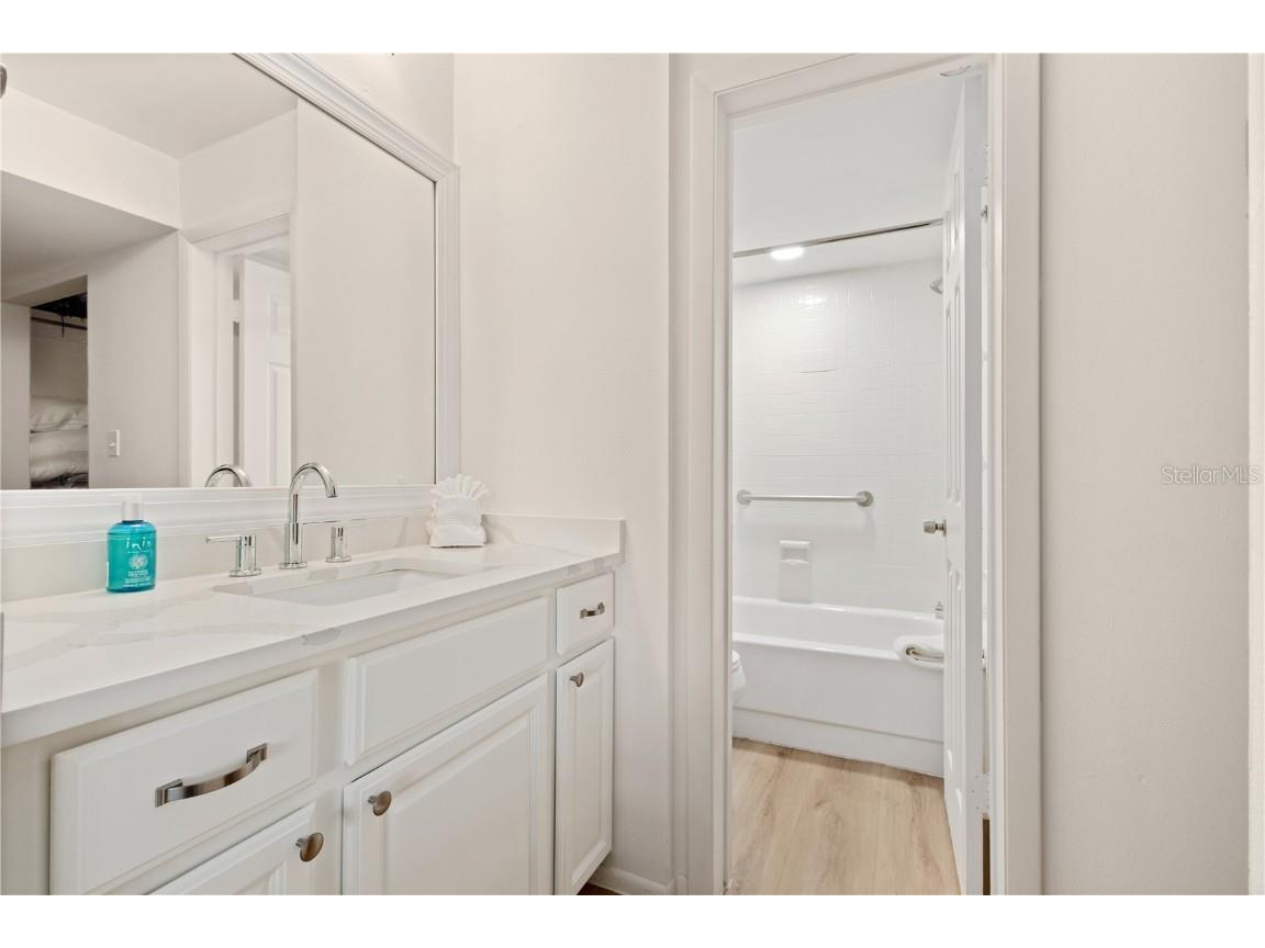 3240 Gulf Of Mexico Drive #B404 Longboat Key FL 34228 - CRANE'S BAYOU A4627070 image14