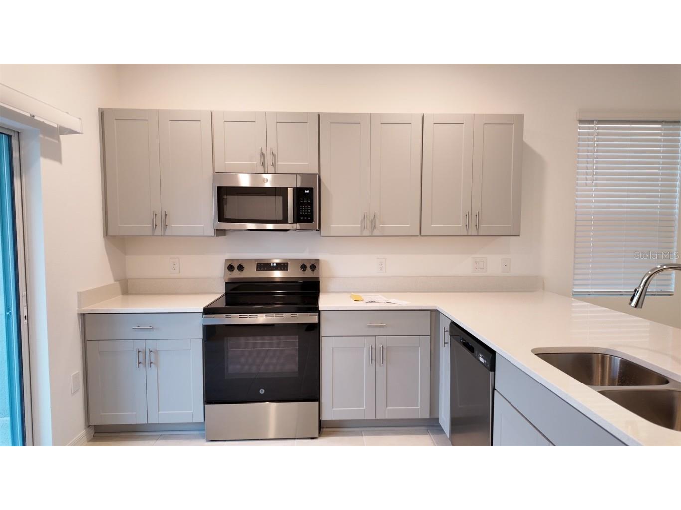 3240 Skyline Loop Kissimmee FL 34758 S5141200 image3