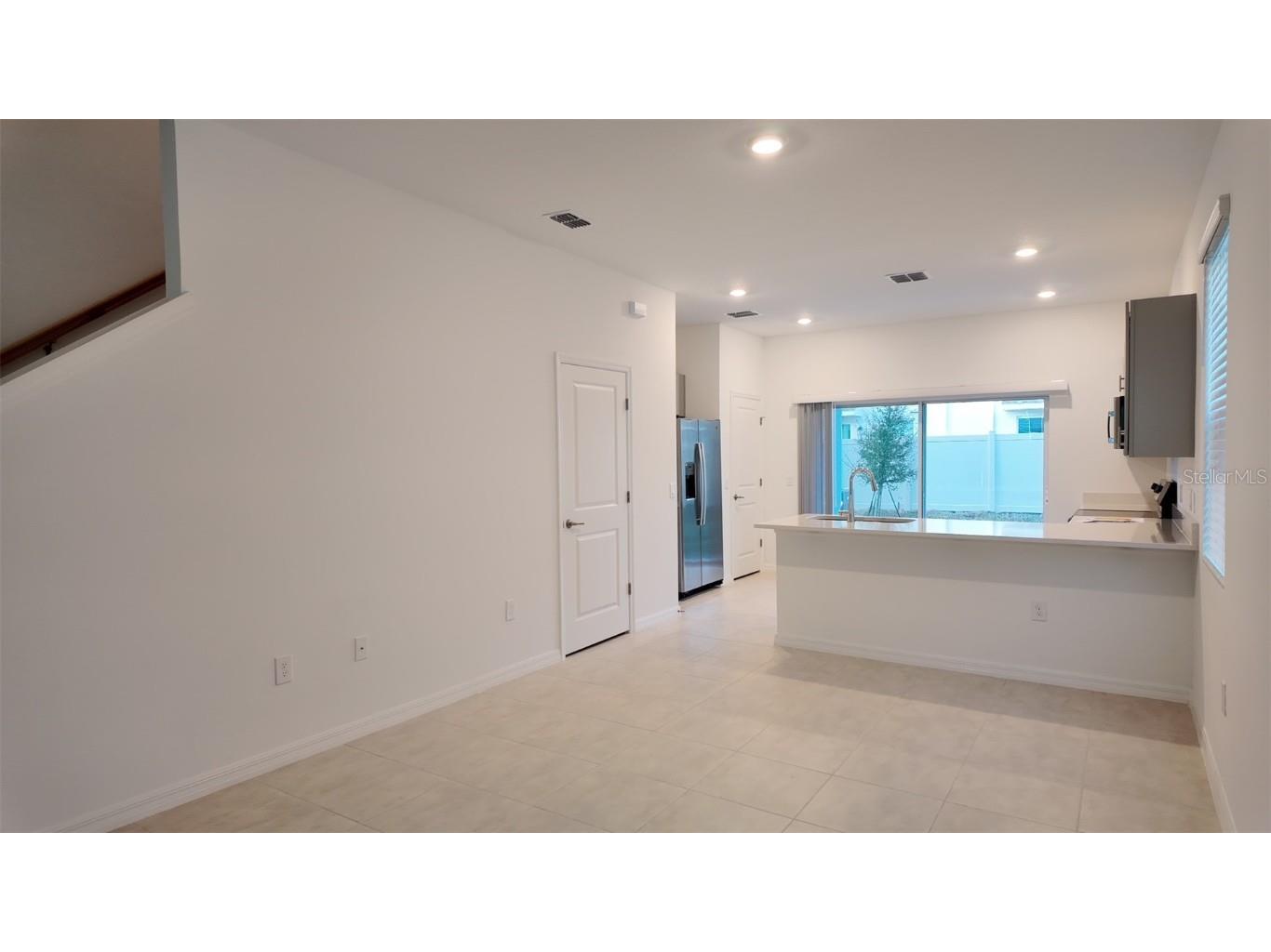 3240 Skyline Loop Kissimmee FL 34758 S5141200 image4